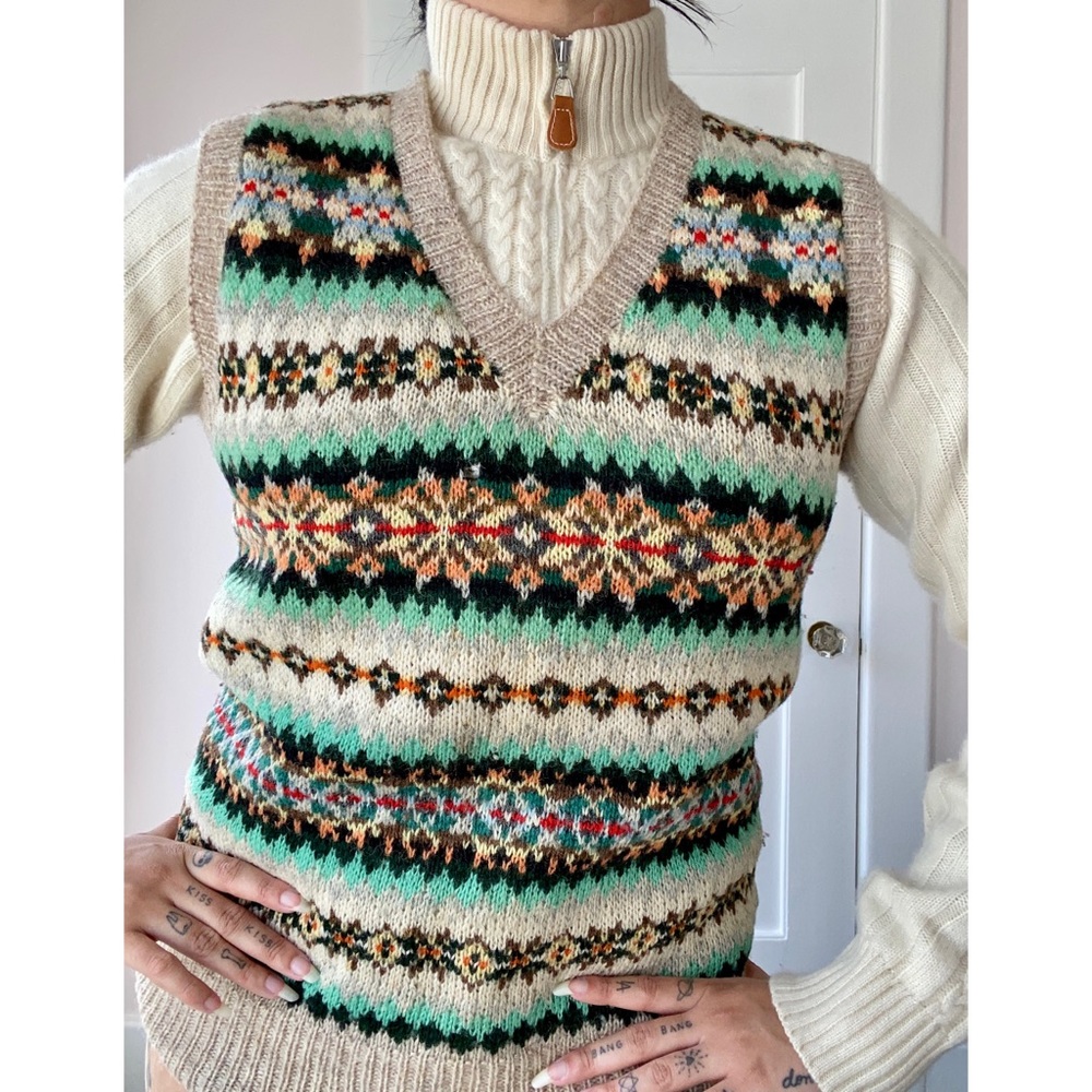 Vintage NO TAG Wool Blend Sweater Vest